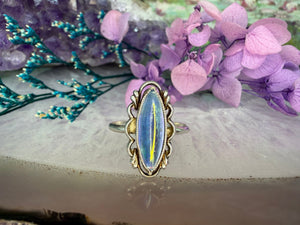 Zilveren ring met blauwe steen Zilveren ring met blauwe steen
