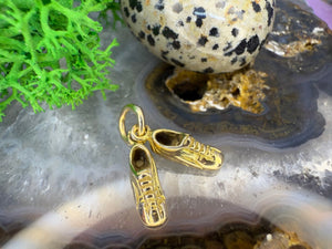 14 karaat gouden bedel van voetbalschoenen 14 karaat gouden bedel van voetbalschoenen