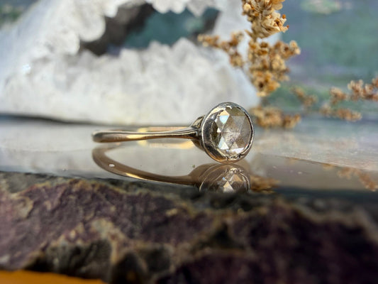 14 karaat gouden antieke ring met rosecut diamant
