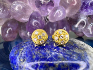 18 karaat gouden oorknoppen 18 karaat gouden oorknoppen
