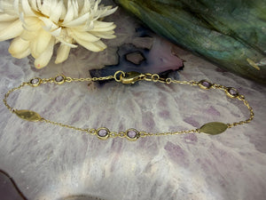 14 karaat gouden armband met ioliet 14 karaat gouden armband met ioliet