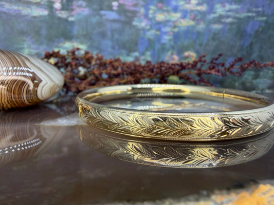 14 karaat gouden bewerkte bangle