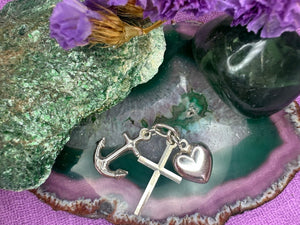 Zilveren hanger geloof hoop en liefde Zilveren hanger geloof hoop en liefde