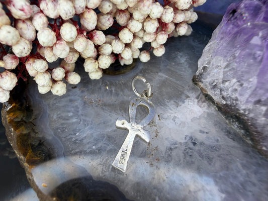 Zilveren Ankh hangertje