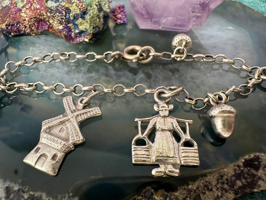 Zilveren kinder armbandje met Nederlandse bedels