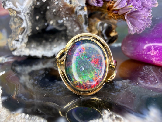 9 karaat ring met opaal