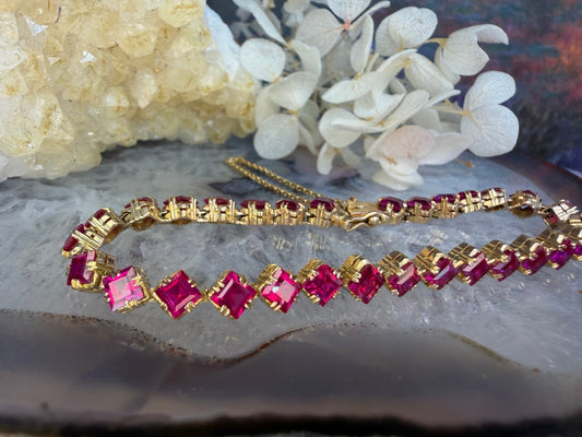 14 karaat robijn armband