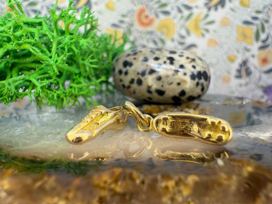 14 karaat gouden bedel van voetbalschoenen