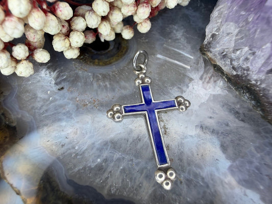 Zilveren emaille kruisje