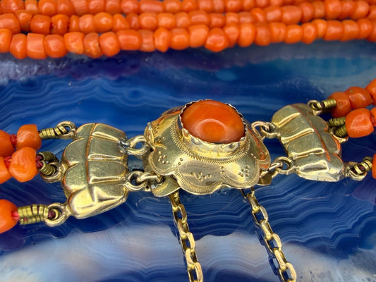 14 karaat gouden bloedkoraal armband