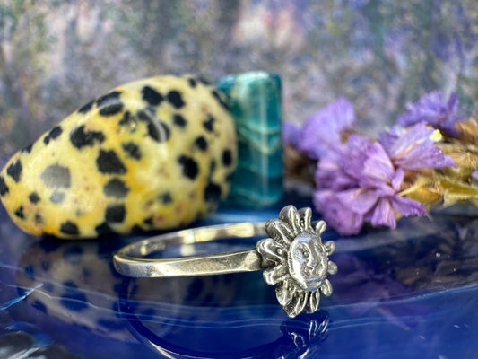 Zilveren ring met zonnetje