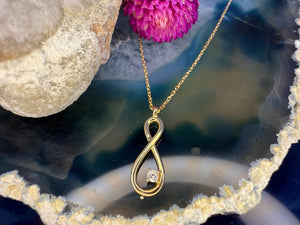 18 karaat gouden ketting met hanger 18 karaat gouden ketting met hanger
