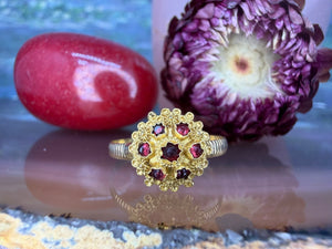 18 karaat gouden granaat ring 18 karaat gouden granaat ring