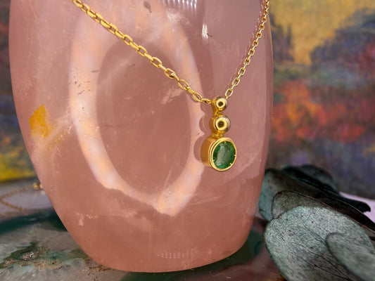 14 karaat gouden smaragd ketting