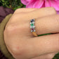 14 karaat gouden ring met edelstenen en diamanten