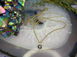 14 karaat gouden ketting en hanger met saffier en diamant