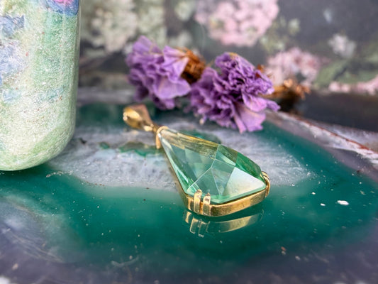 14 karaat gouden spinel hanger