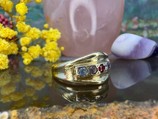 10 karaat ring met spinel, saffier en robijn