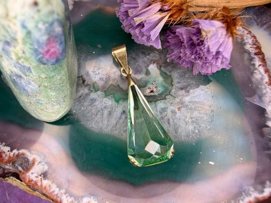 14 karaat gouden spinel hanger