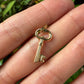 18 karaat gouden sleutel hanger