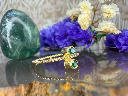 14 karaat gouden ring met smaragd