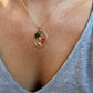 18 karaat gouden hanger met jade en bloedkoraal