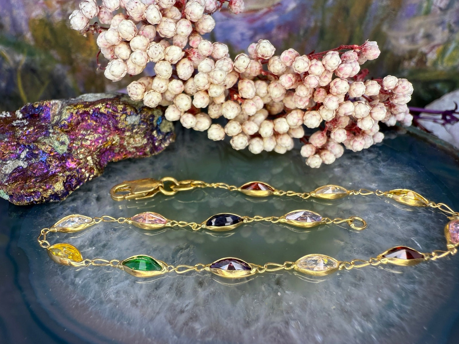 18 karaat gouden armband met edelstenen