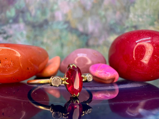18 karaat gouden ring met robijn en diamant