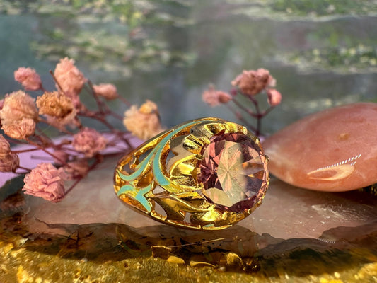 14 karaat gouden ring met korund en enamel