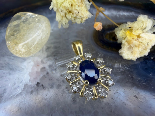 14 karaat gouden hanger met saffier en diamant