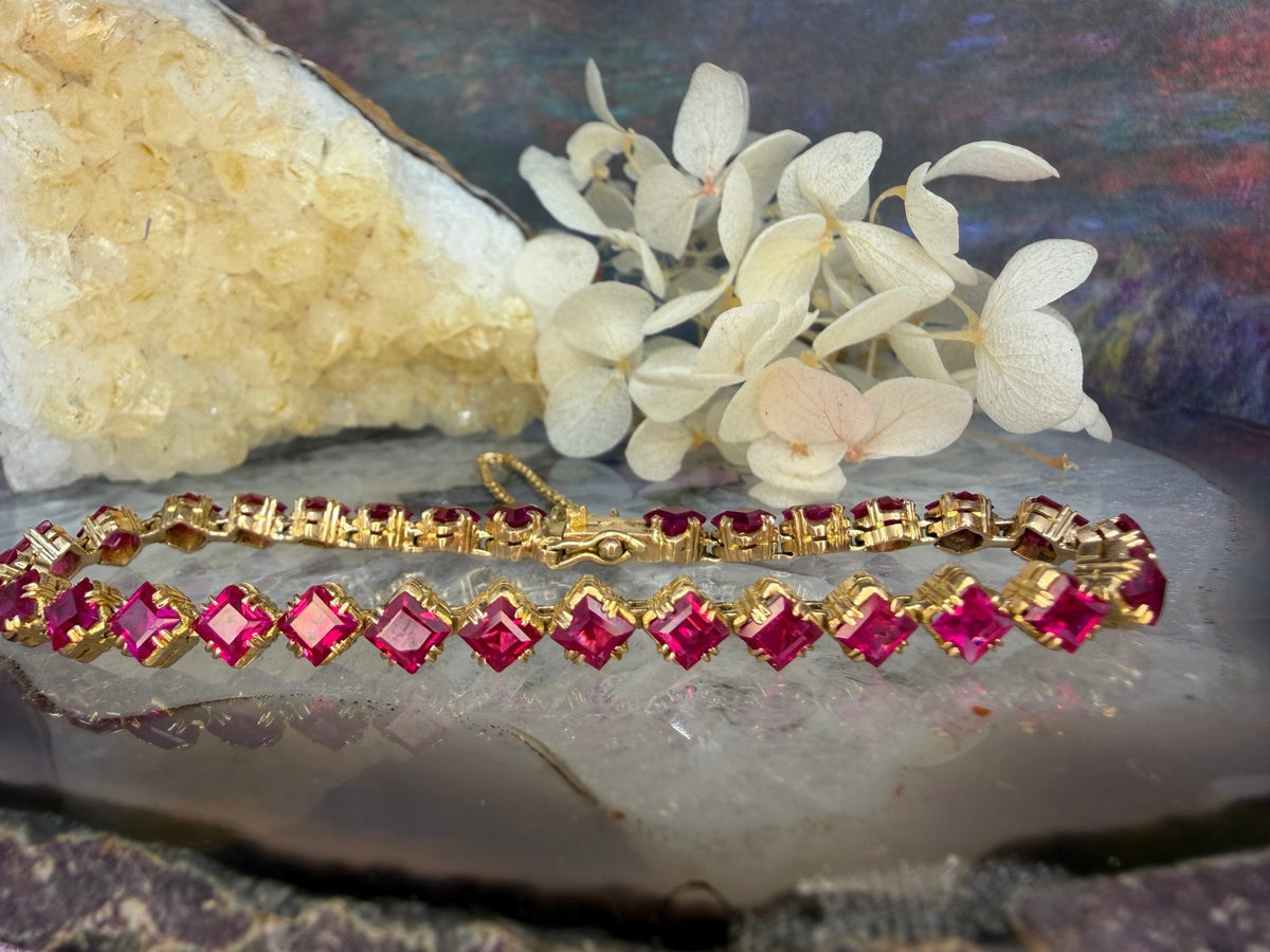 14 karaat robijn armband