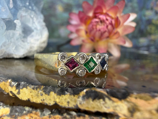 14 karaat gouden ring met edelstenen en diamanten