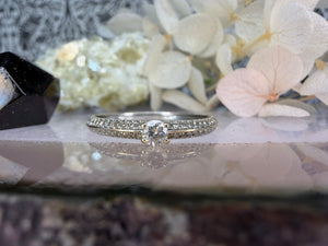 18 karaat witgouden diamant ring