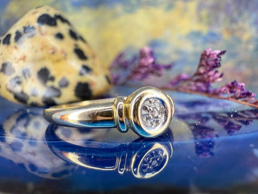 14 karaat gouden ring met diamant