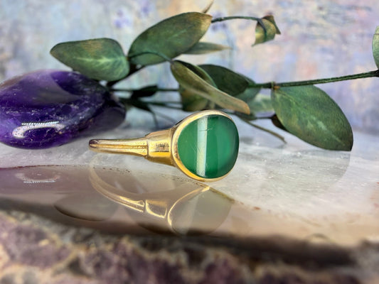 14 karaat gouden chrysopraas ring