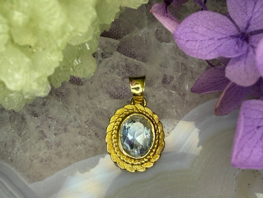 18 karaat gouden spinel hanger