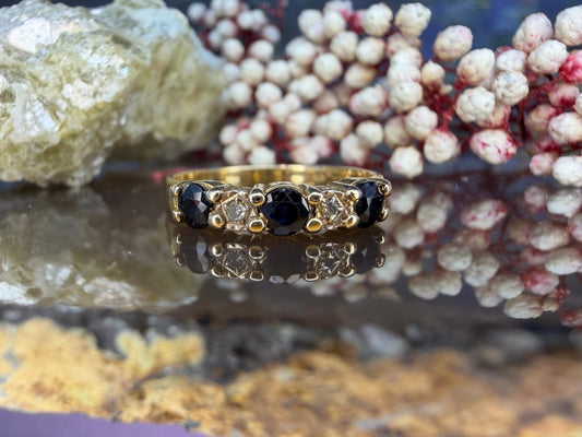 14 karaat gouden ring met saffier en diamant