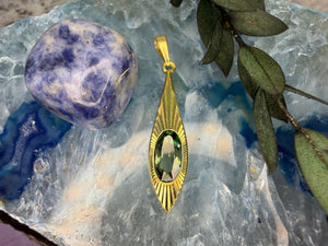14 karaat gouden hanger met groene spinel