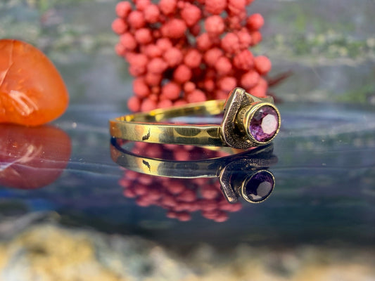 14 karaat gouden ring met roze saffier