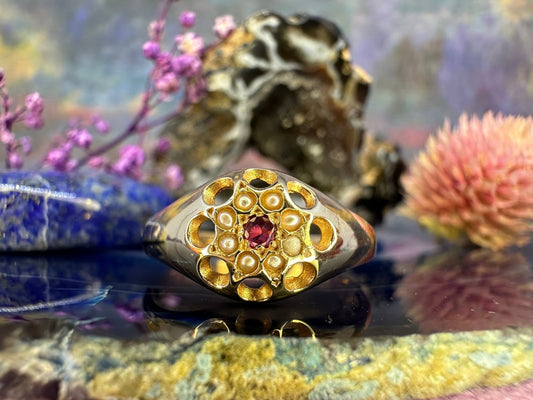 9 karaat ring met robijn en parels