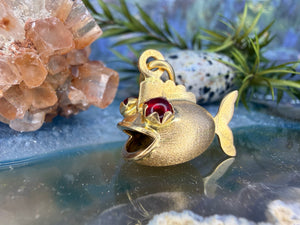 18 karaat gouden bolle vis hanger