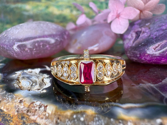 14 karaat gouden ring met robijn