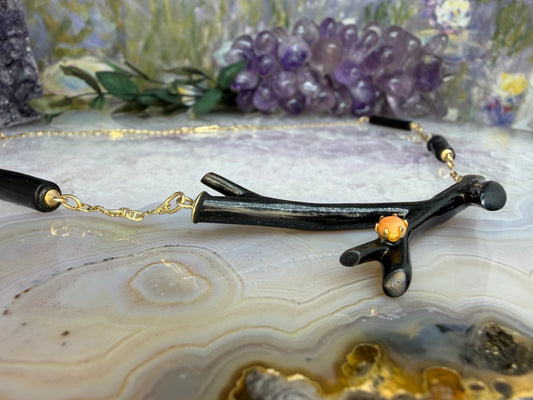 14 karaat gouden zwarte koraal ketting
