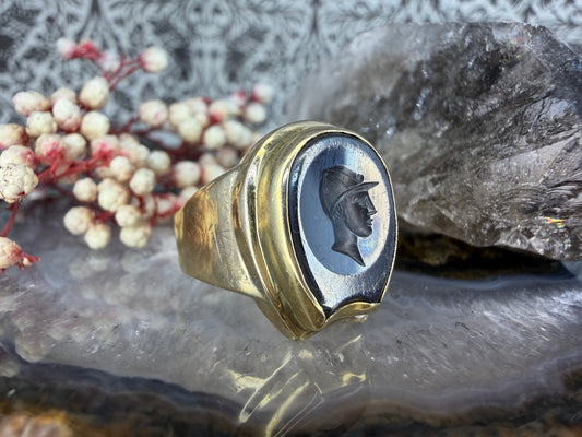 14 karaat gouden intaglio ring