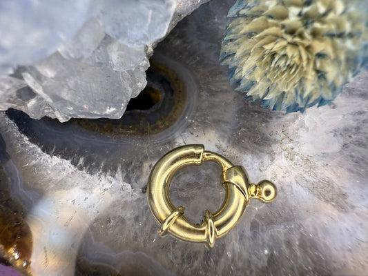9 karaat connector