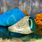 Zilveren ring met groene steen