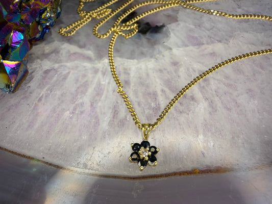 14 karaat gouden ketting en hanger met saffier en diamant