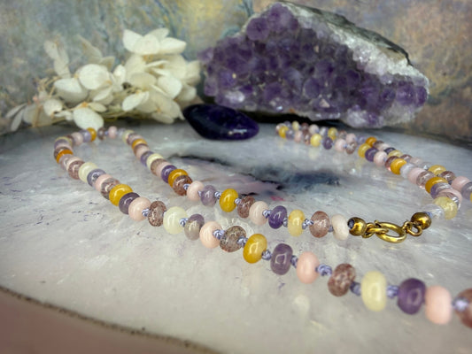 14 karaat gouden edelsteen ketting
