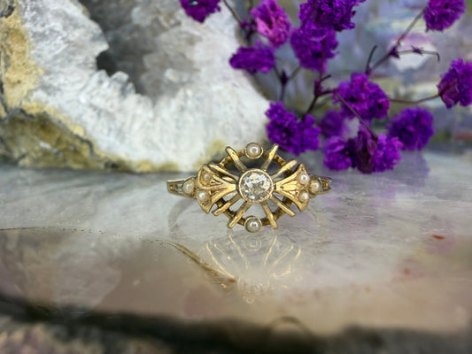 18 karaat gouden diamant en parel ring