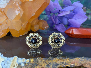 14 karaat gouden granaat oorknoppen